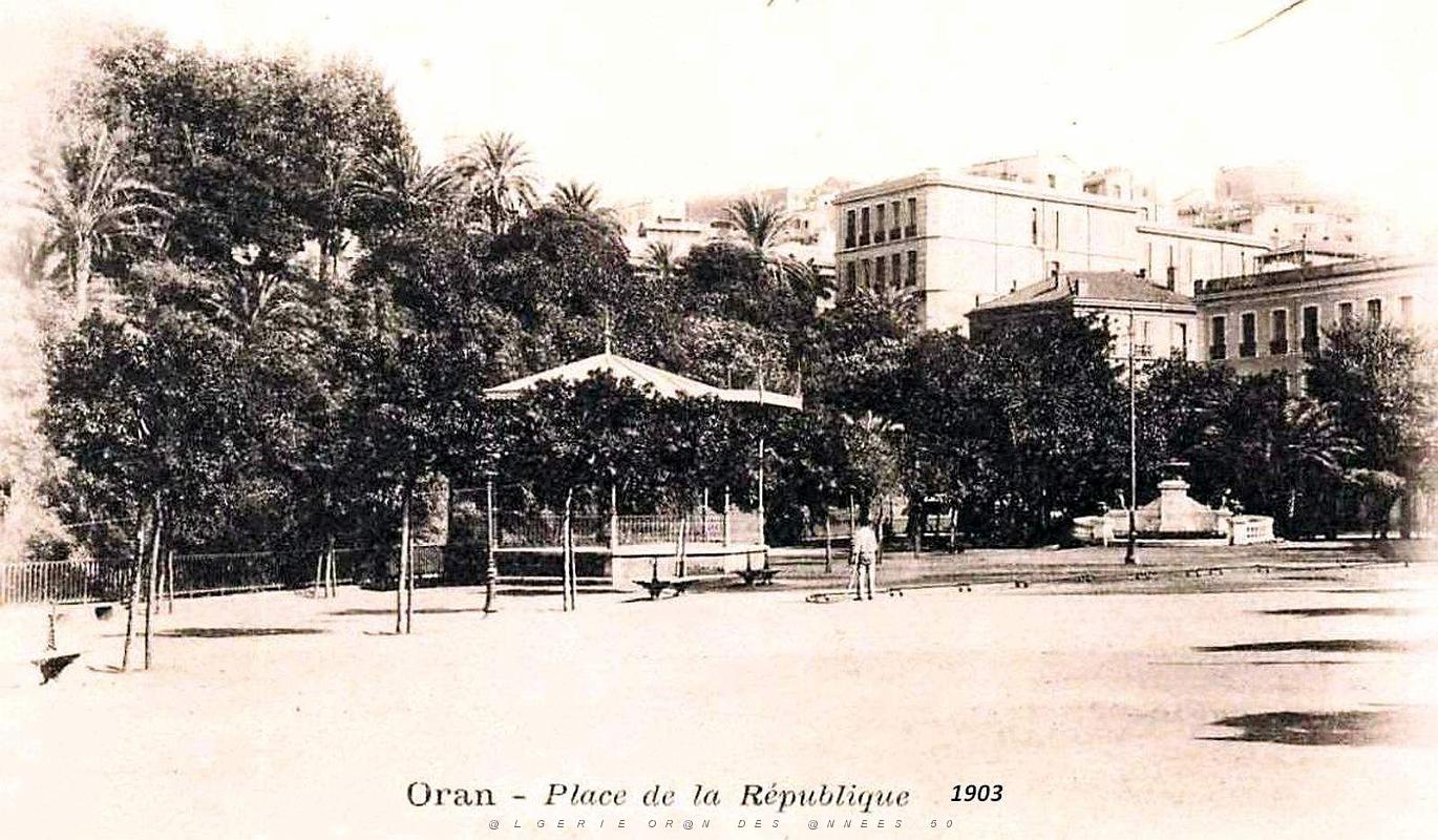 Oran - Place de la Republique - 1903.jpg
